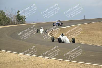 media/Jan-26-2025-CalClub SCCA (Sun) [[cfcea7df88]]/Group 7/Race/